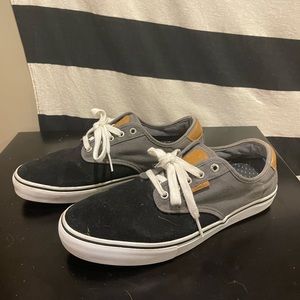 VANS GREY AND BLACK MENS SIZE 10